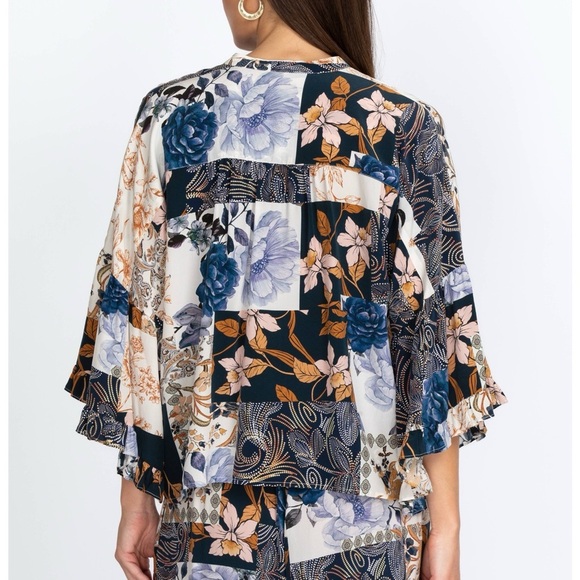 Johnny Was NWOT LEO SILK BUTTON DOWN TOP Size S - Picture 3 of 14